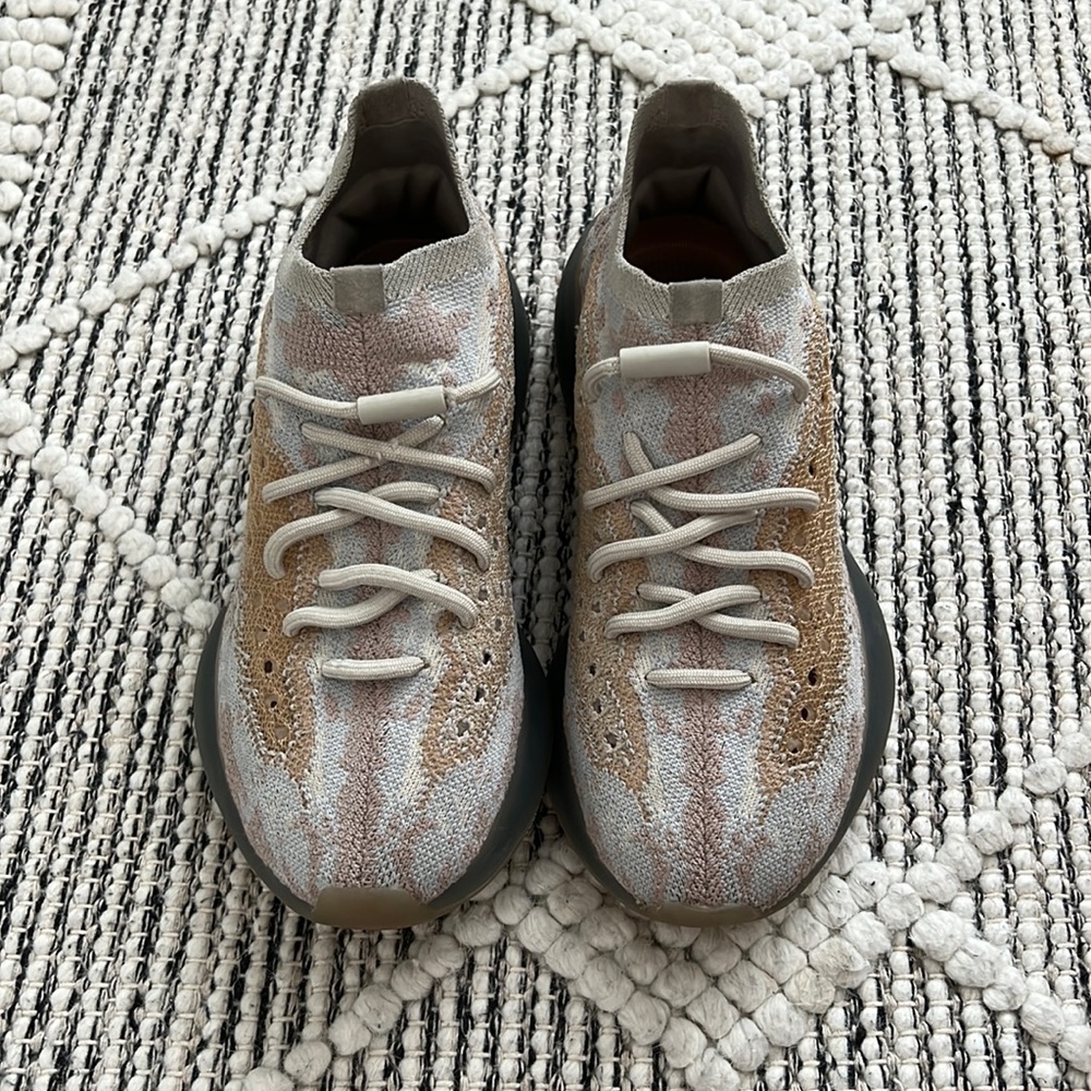 YEEZY adidas  Boost 380
Pepper Reflective